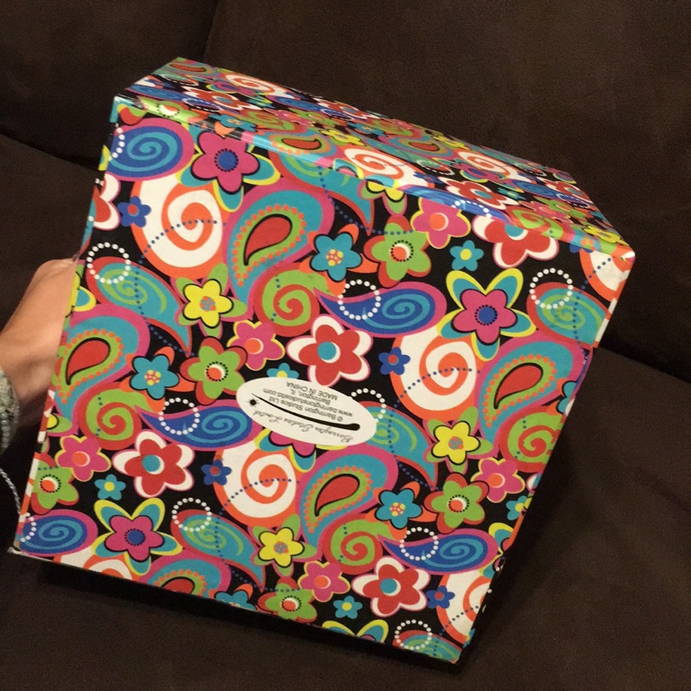 Colorful box - Picture 3 of 3